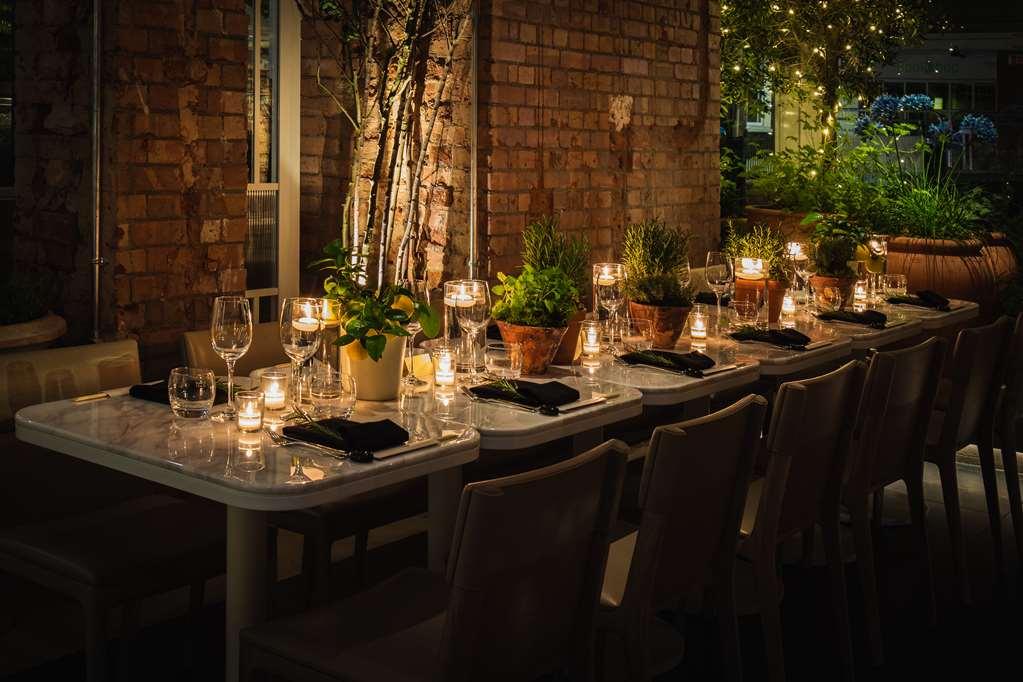 Radisson Blu Hotel, Bloomsbury Hotel 4*